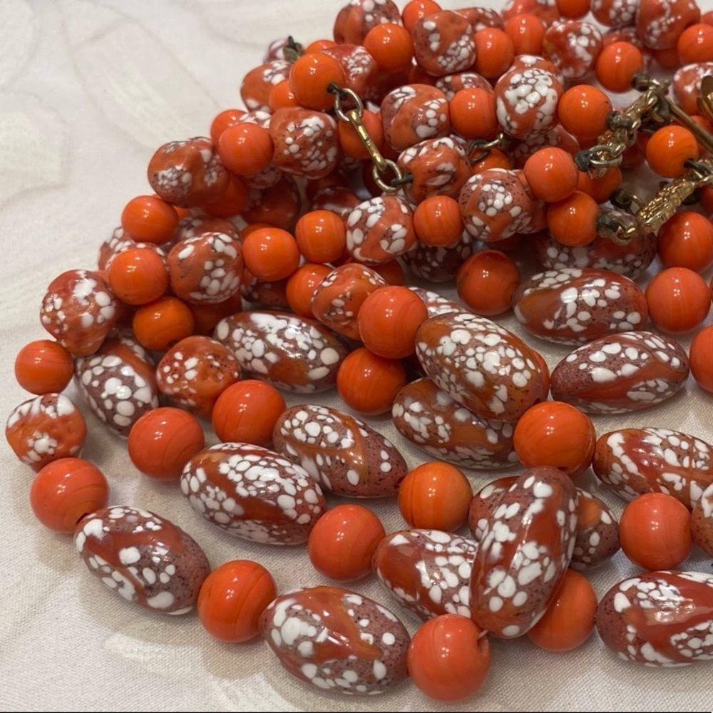 Vintage Four Strand Coral And Art Glass Necklace - Picture 8 of 12